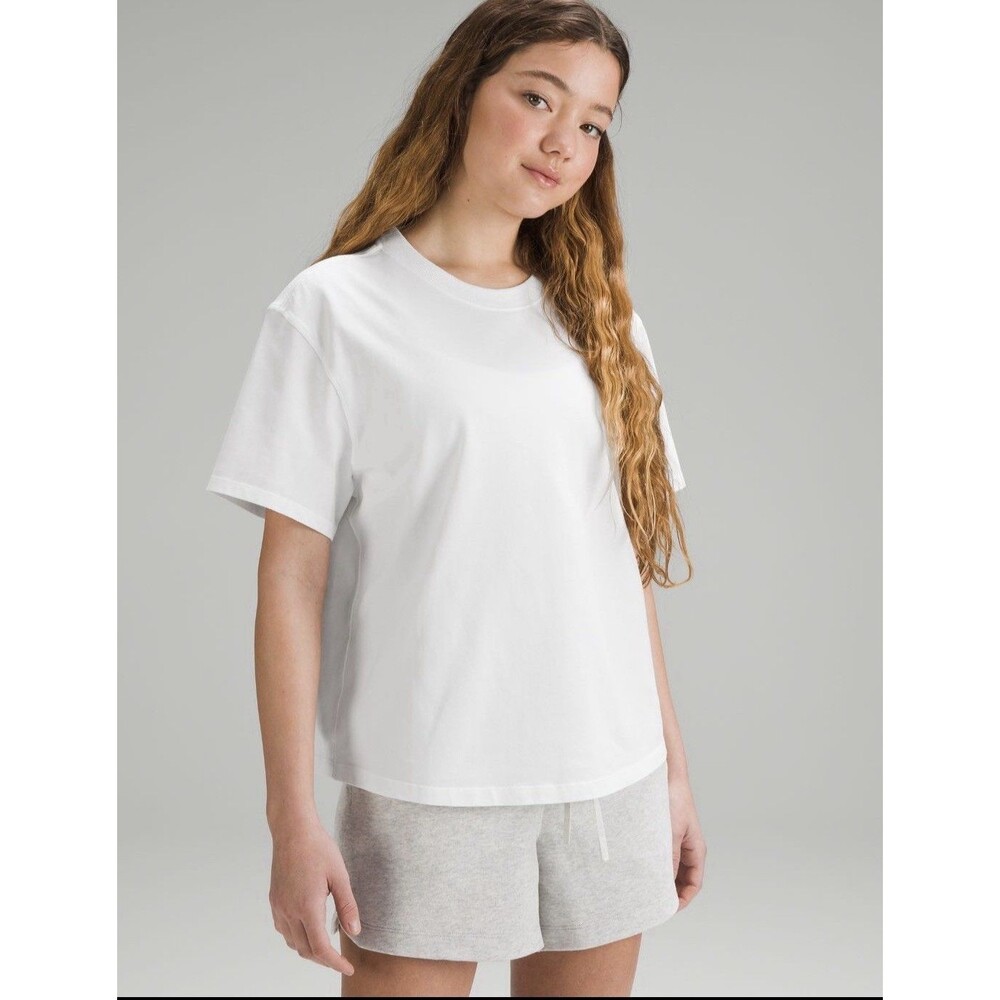 Lululemon White T Shirt Womens Size 8 Crew Neck Short Sleeve Athletic Tee Casual